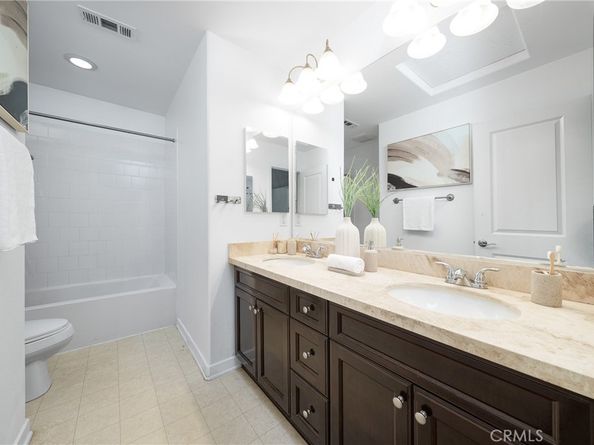 907 N Cornejo Way, Azusa CA 91702