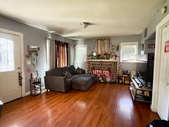 615 N Mentor Avenue, Pasadena CA 91106