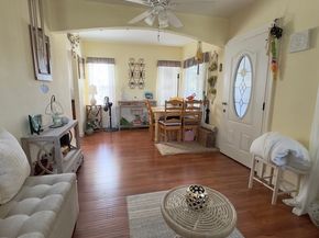 615 N Mentor Avenue, Pasadena CA 91106