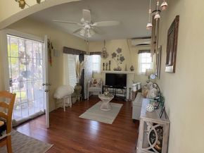 615 N Mentor Avenue, Pasadena CA 91106