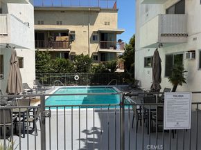 960 Larrabee, West Hollywood CA 90069