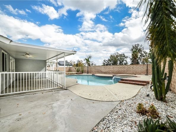 12427 Silk Oak, Rancho Cucamonga CA 91739