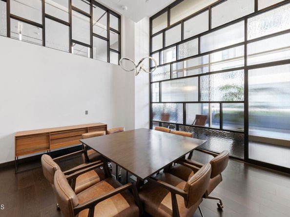 400 S Broadway 911, Los Angeles CA 90013