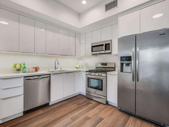 239 S Marengo Avenue 102, Pasadena CA 91101