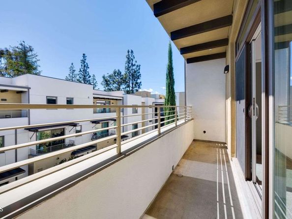 239 S Marengo Avenue 102, Pasadena CA 91101