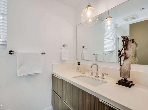 239 S Marengo Avenue 102, Pasadena CA 91101