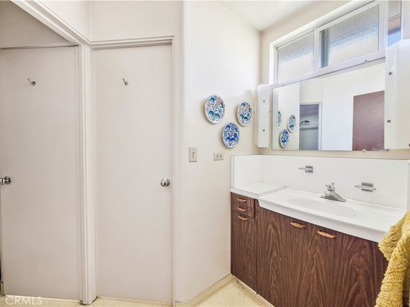 727 S Falcon Street, Anaheim CA 92804