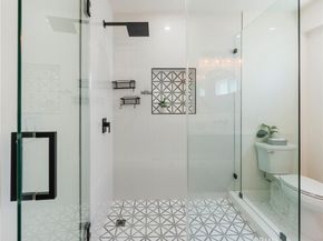 5714 Brushton, Los Angeles CA 90008