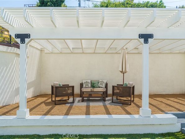 5714 Brushton, Los Angeles CA 90008