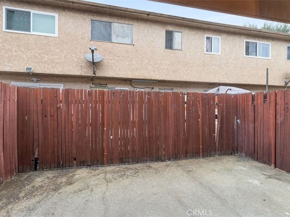 17041 17041 Roscoe Blvd. #4, Northridge CA 91325