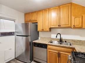17041 17041 Roscoe Blvd. #4, Northridge CA 91325