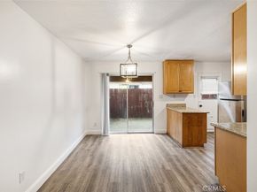 17041 17041 Roscoe Blvd. #4, Northridge CA 91325