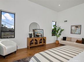 5776 Campo Walk, Long Beach CA 90803