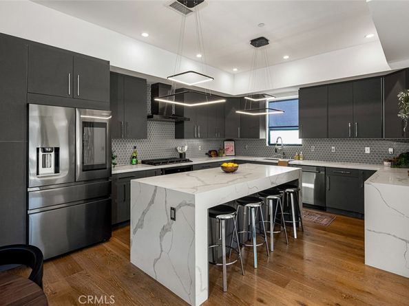 5776 Campo Walk, Long Beach CA 90803