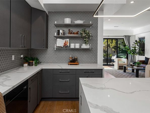 5776 Campo Walk, Long Beach CA 90803