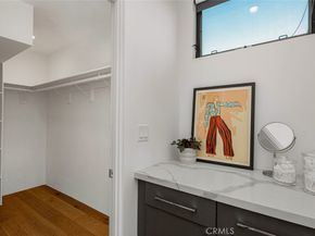 5776 Campo Walk, Long Beach CA 90803