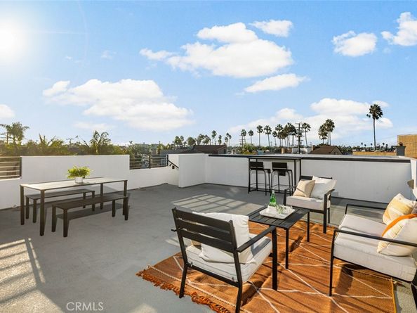 5776 Campo Walk, Long Beach CA 90803
