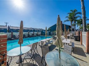 2612 Del Way B, Huntington Beach CA 92648