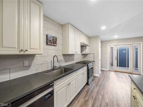 2612 Del Way B, Huntington Beach CA 92648