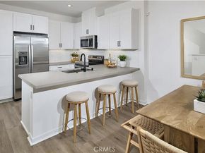 1320 W Oakcrest Paseo, Ontario CA 91762