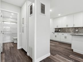 1860 W Glenoaks L, Anaheim CA 92801