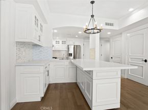 1598 Long Beach 214, Long Beach CA 90813