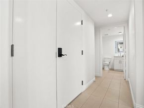 1598 Long Beach 214, Long Beach CA 90813