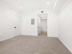 1598 Long Beach 214, Long Beach CA 90813