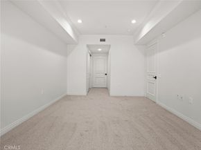 1598 Long Beach 214, Long Beach CA 90813