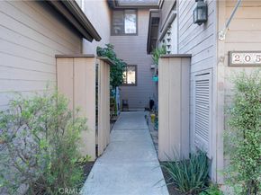 2053 Meadow View, Costa Mesa CA 92627