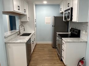 1345 Cabrillo Park Dr M13, Santa Ana CA 92701