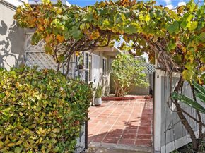 1124 Victoria, Costa Mesa CA 92627