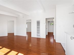 1124 Victoria, Costa Mesa CA 92627