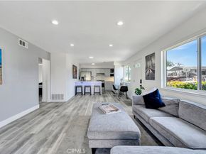 4612 Via Vista Circle 5, Huntington Beach CA 92649