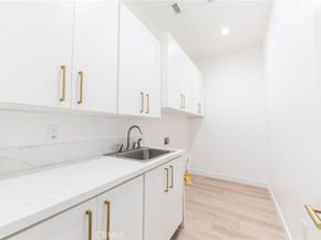 20171 Bayview Avenue, Newport Beach CA 92660