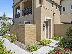 251 Follyhatch, Irvine CA 92618
