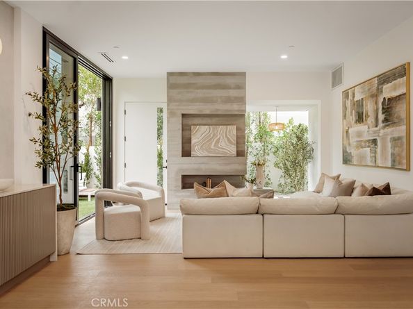 8904 Hubbard St, Culver City CA 90232