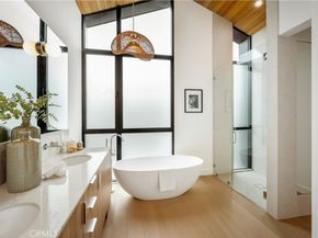 8904 Hubbard St, Culver City CA 90232