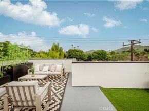 8904 Hubbard St, Culver City CA 90232