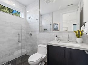 175 Costa Mesa, Costa Mesa CA 92627