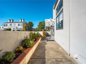 19 Waterway 9, Irvine CA 92614