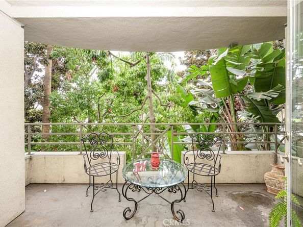 2233 Martin 216, Irvine CA 92612