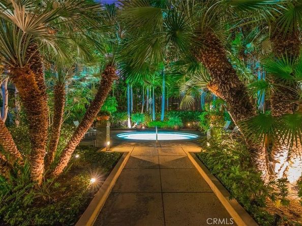 2233 Martin 216, Irvine CA 92612