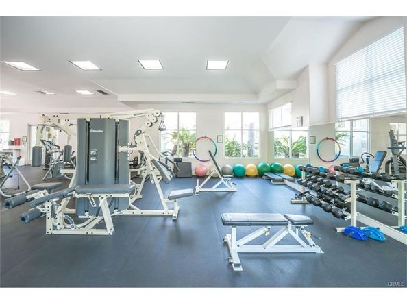2233 Martin 216, Irvine CA 92612