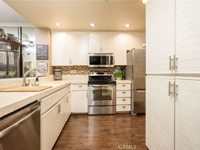 2233 Martin 216, Irvine CA 92612