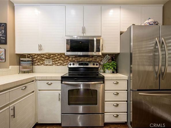 2233 Martin 216, Irvine CA 92612
