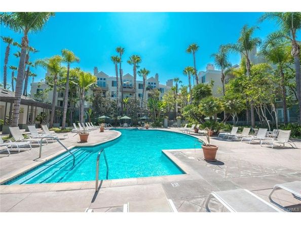 2233 Martin 216, Irvine CA 92612