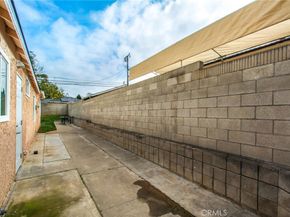 1940 Monrovia, Costa Mesa CA 92627