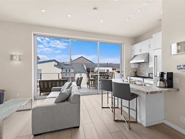 1504 W Oceanfront 5, Newport Beach CA 92663