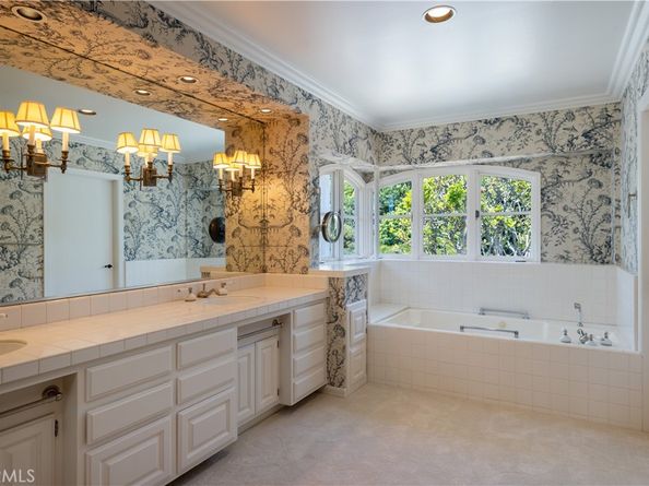 1100 Polaris Drive, Newport Beach CA 92660